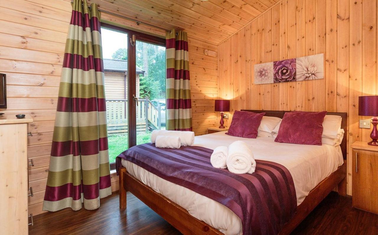 Sandy Balls Holiday Village Fordingbridge Exteriör bild