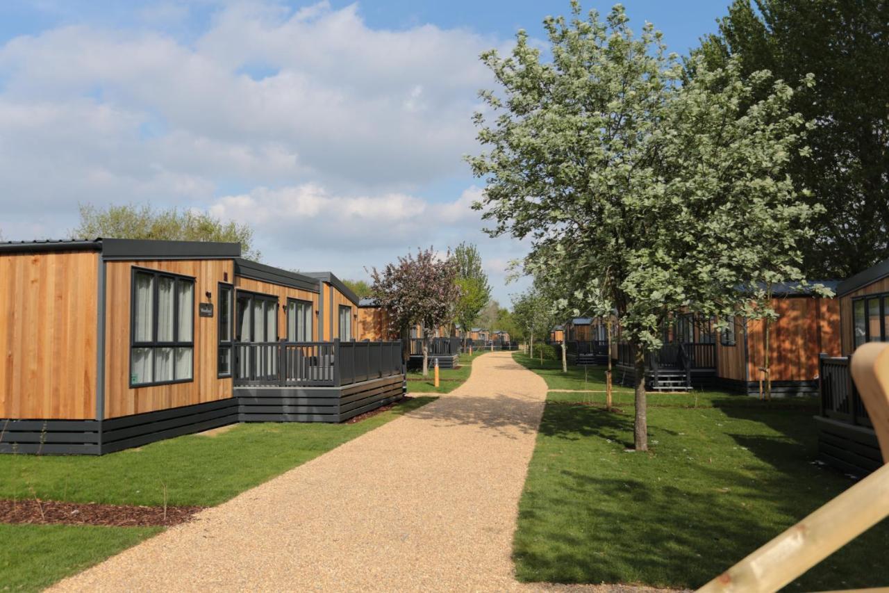 Sandy Balls Holiday Village Fordingbridge Exteriör bild